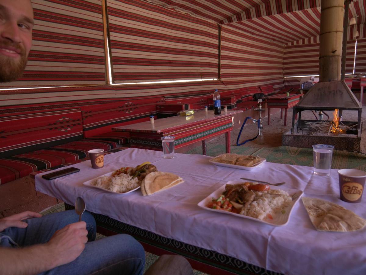 Zarb Desert Camp ワディ ・ラム エクステリア 写真