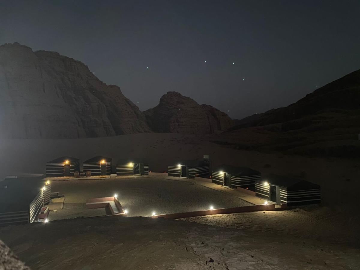 Zarb Desert Camp ワディ ・ラム エクステリア 写真