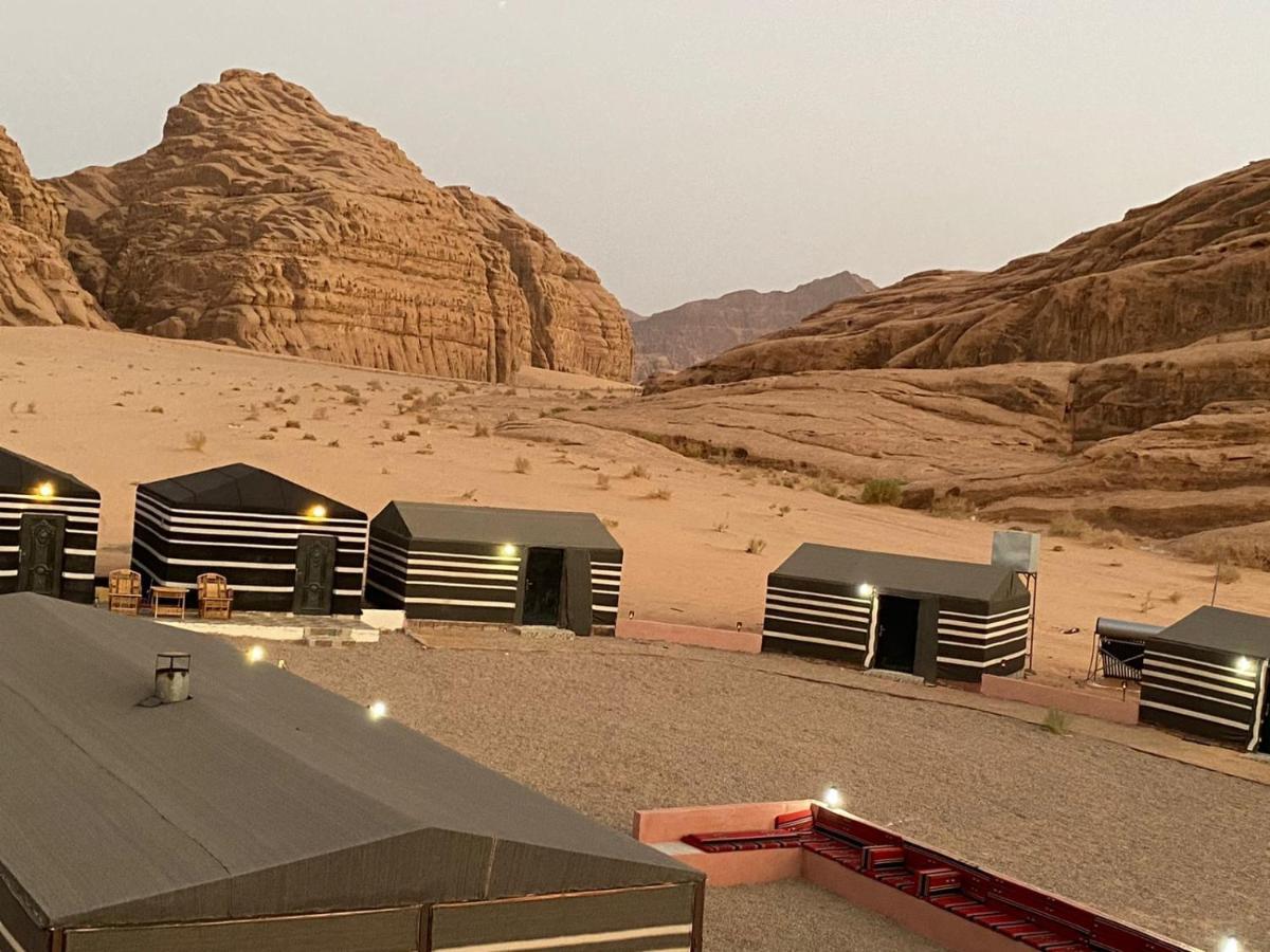 Zarb Desert Camp ワディ ・ラム エクステリア 写真