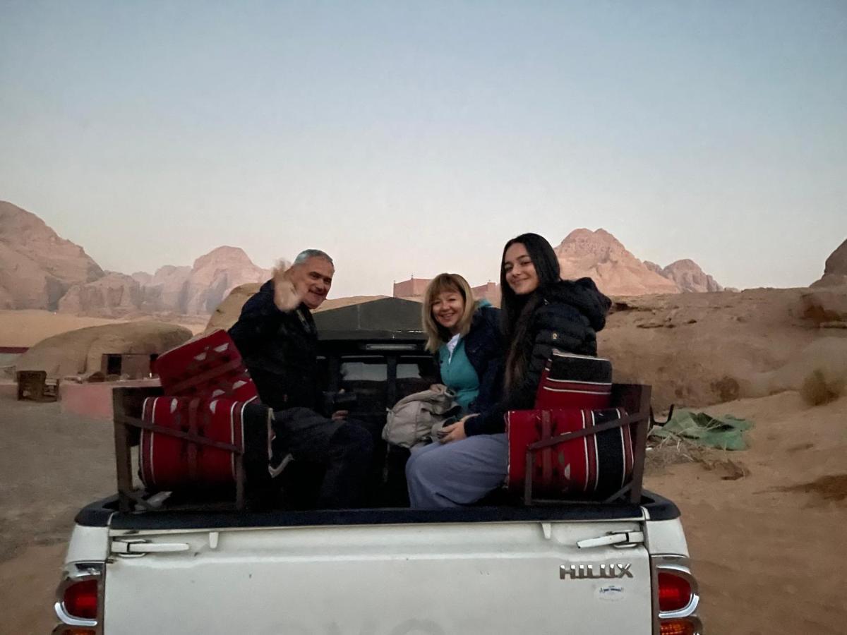Zarb Desert Camp ワディ ・ラム エクステリア 写真
