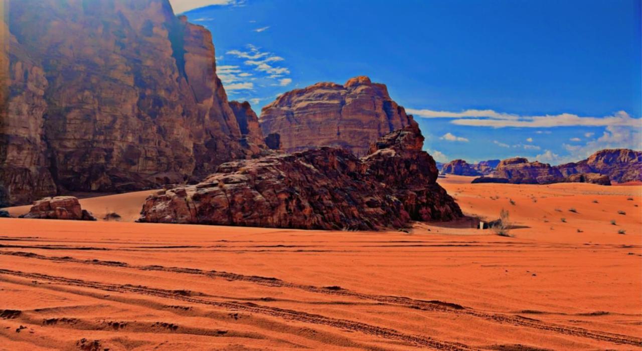Zarb Desert Camp ワディ ・ラム エクステリア 写真
