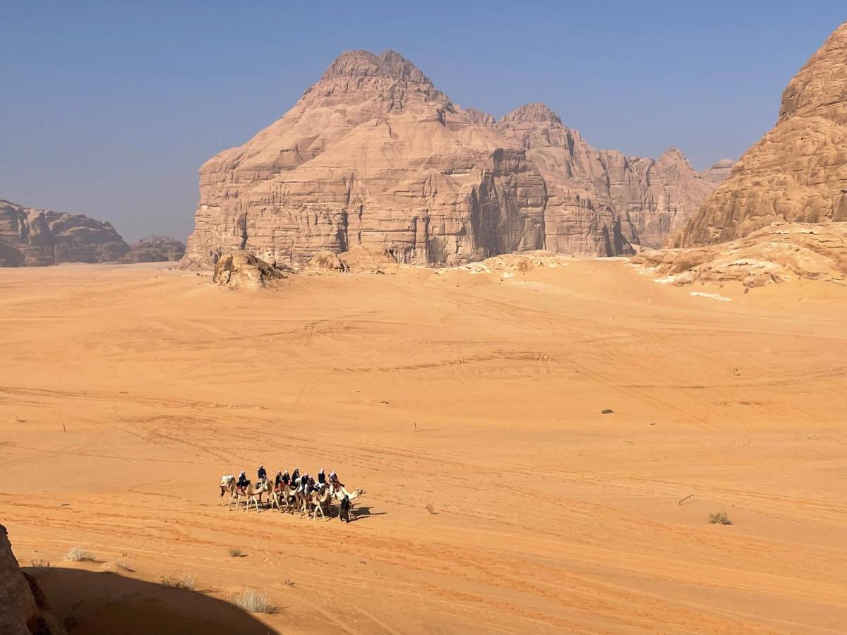 Zarb Desert Camp ワディ ・ラム エクステリア 写真